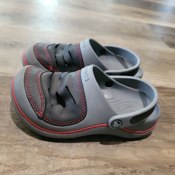 Crocs Kids' Gray and Black Clogs - Picture 4 of 8